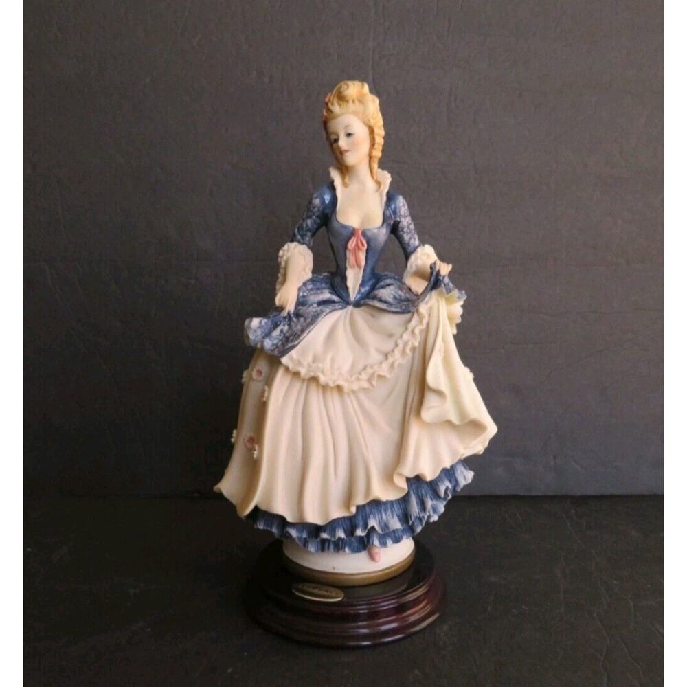 Giuseppe Armani Florence Minuet 0517C 1978 Figurine Lady Italy w Box & COA 10”